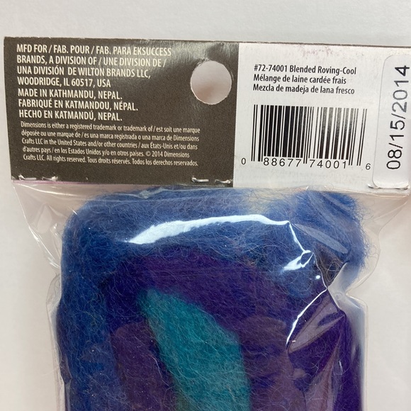 Dimensions FeltWorks Needle Felting 100% Wool Roving Crafts Black Blue Orange - Picture 8 of 13